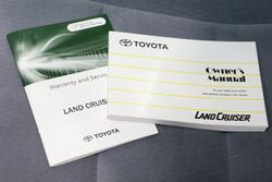 2023 Toyota Landcruiser GXL