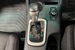 2025 Toyota Hilux SR5 48V