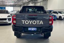 2025 Toyota Hilux SR5 48V