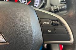 2025 Mitsubishi ASX ES