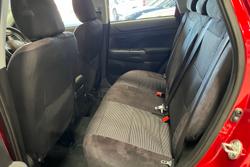 2025 Mitsubishi ASX ES