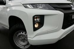 2020 Mitsubishi Triton GLX ADAS