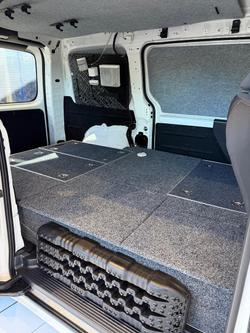 2022 Hyundai STARIA LOAD