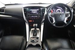 2016 Mitsubishi Pajero Sport Exceed