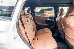 2025 Mitsubishi Outlander Exceed Tourer ZM MY25 AWD White Diamond with Black Mica Roof