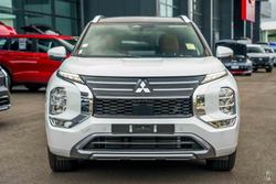 2025 Mitsubishi Outlander Exceed Tourer ZM MY25 AWD White Diamond with Black Mica Roof
