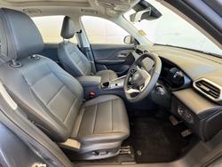 2025 MG ZS Essence Turbo