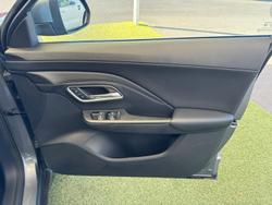 2025 MG ZS Essence Turbo
