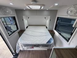 2026 ROADHOUSE CARAVANS 22FT Family Bunk Van