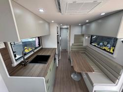 2026 ROADHOUSE CARAVANS 22FT Family Bunk Van