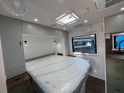 2026 ROADHOUSE CARAVANS 22FT Family Bunk Van