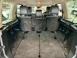 2014 Land Rover Discovery TDV6 Series 4 MY14 4X4 Dual Range Corris Grey