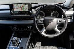 2021 Mitsubishi Outlander LS