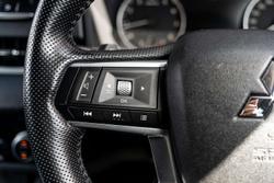 2021 Mitsubishi Outlander LS