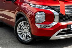 2021 Mitsubishi Outlander LS