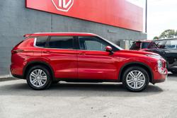 2021 Mitsubishi Outlander LS