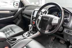 2018 Isuzu MU-X LS-T