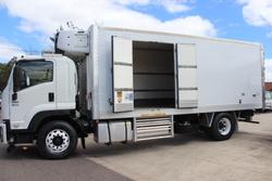 2013 Isuzu F Series FVD 1000 WHITE