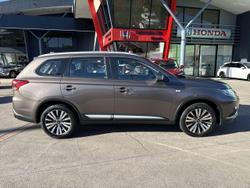 2019 Mitsubishi Outlander ES