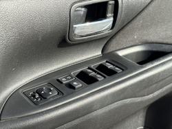 2019 Mitsubishi Outlander ES