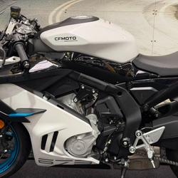 2025 CFMOTO 2025 CF Moto 650CC 675SR-R ABS NEBULA WHITE