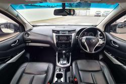 2020 Nissan Navara ST-X