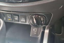 2020 Nissan Navara ST-X