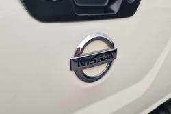 2020 Nissan Navara ST-X