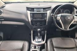 2020 Nissan Navara ST-X