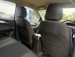 2017 Isuzu D-MAX LS-M