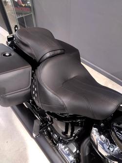 2025 Harley-Davidson Heritage Classic 117 (FLHC) Softail Black