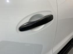 2023 Nissan Navara SL