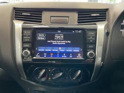 2023 Nissan Navara SL