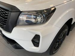 2023 Nissan Navara SL