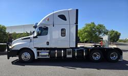2021 Freightliner Cascadia WHITE