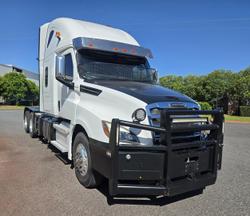 2021 Freightliner Cascadia WHITE
