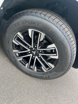 2022 Mitsubishi Pajero Sport GLS