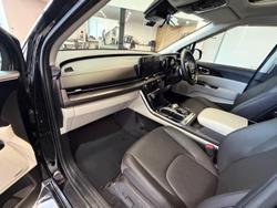 2023 Kia Carnival Platinum