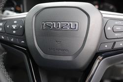 2026 Isuzu MU-X LS-T