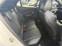 2022 PEUGEOT 2008 GT