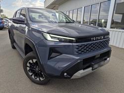 2026 Toyota Hilux SR5