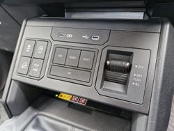 2026 Toyota Hilux SR5