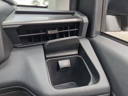 2026 Toyota Hilux SR5