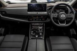 2025 Nissan X-TRAIL ST-L