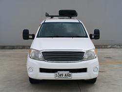 2008 Toyota Hilux SR GGN15R MY08 4x2 Glacier White