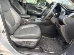 2025 Toyota RAV4 GXL