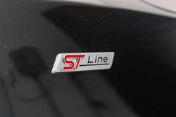 2018 Ford Focus ST-Line