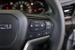 2025 Isuzu MU-X X-TERRAIN