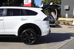 2025 Isuzu MU-X X-TERRAIN