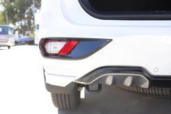 2025 Isuzu MU-X X-TERRAIN